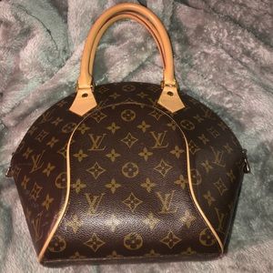 NON AUTHENTIC LOUIS VUITTON ECLIPSE BAG